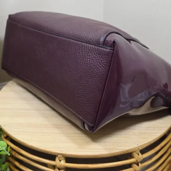 Coach Ava Chain Tote - Picture 7 of 15